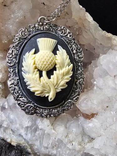 Thistle Cameo Necklace (large)