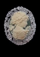 Cameo - Cream Silhouette on Green