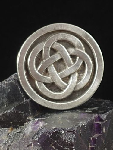 Eternity Knot Pin
