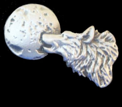 wolf kilt pin