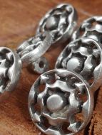 Vintage Buttons 6pk